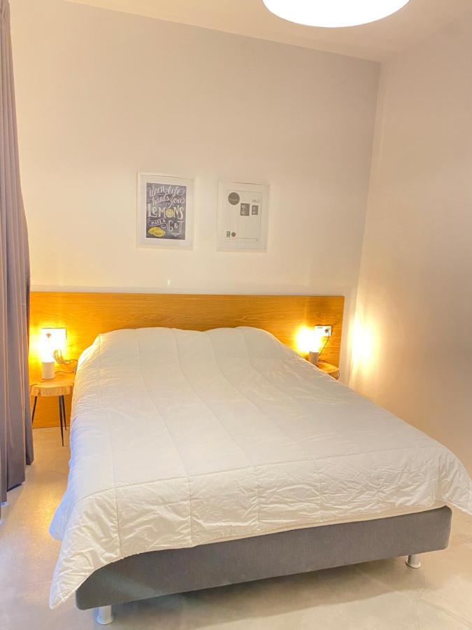Plaka Downtown 2 Bedroom Basement Афины Экстерьер фото